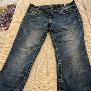 Miss me, Capri jeans size 28 designed in the USA